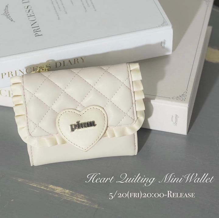 pium ピウム 人気 財布 ハートキルティングミニウォレット