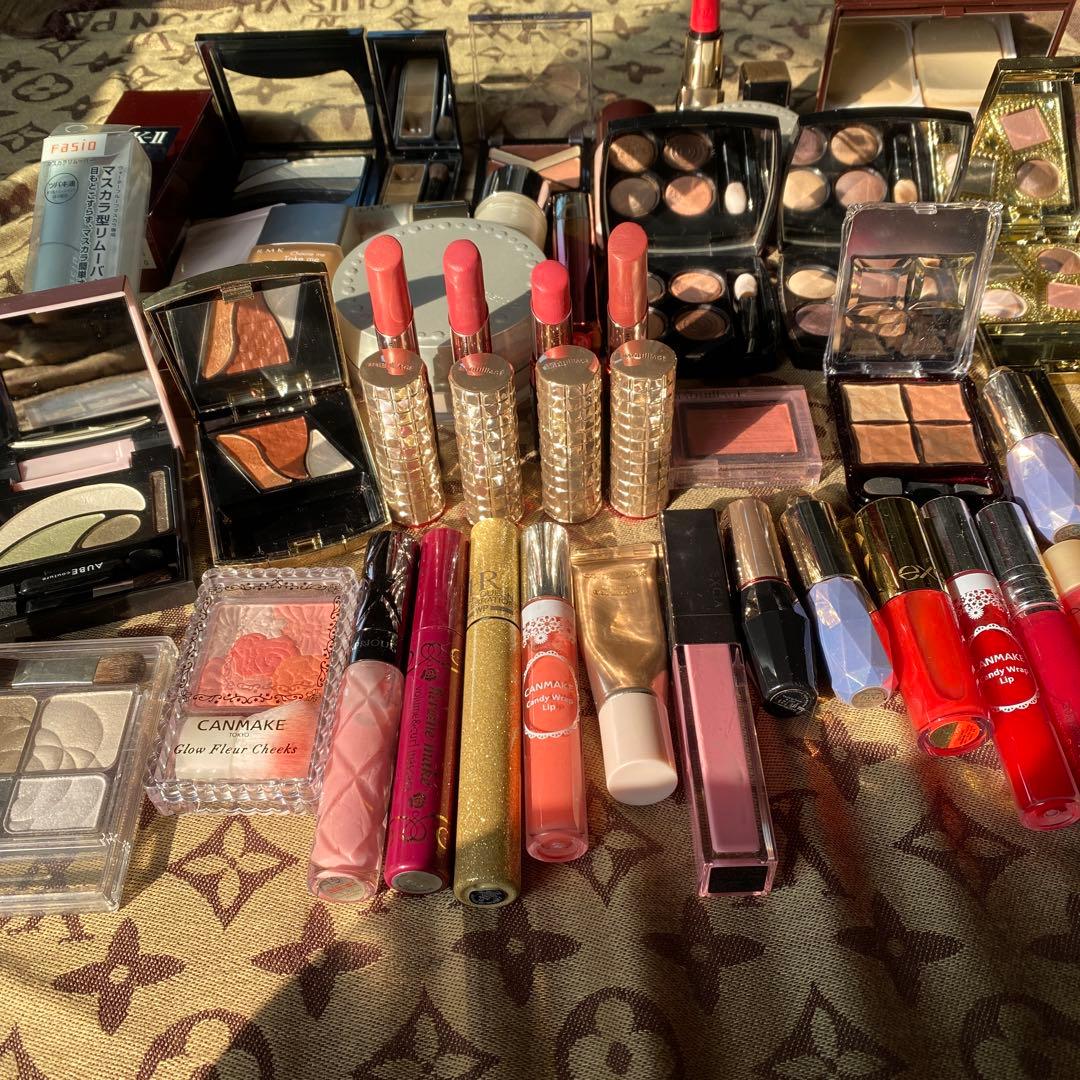 コスメまとめ　43個　デパコス、プチプラ色々