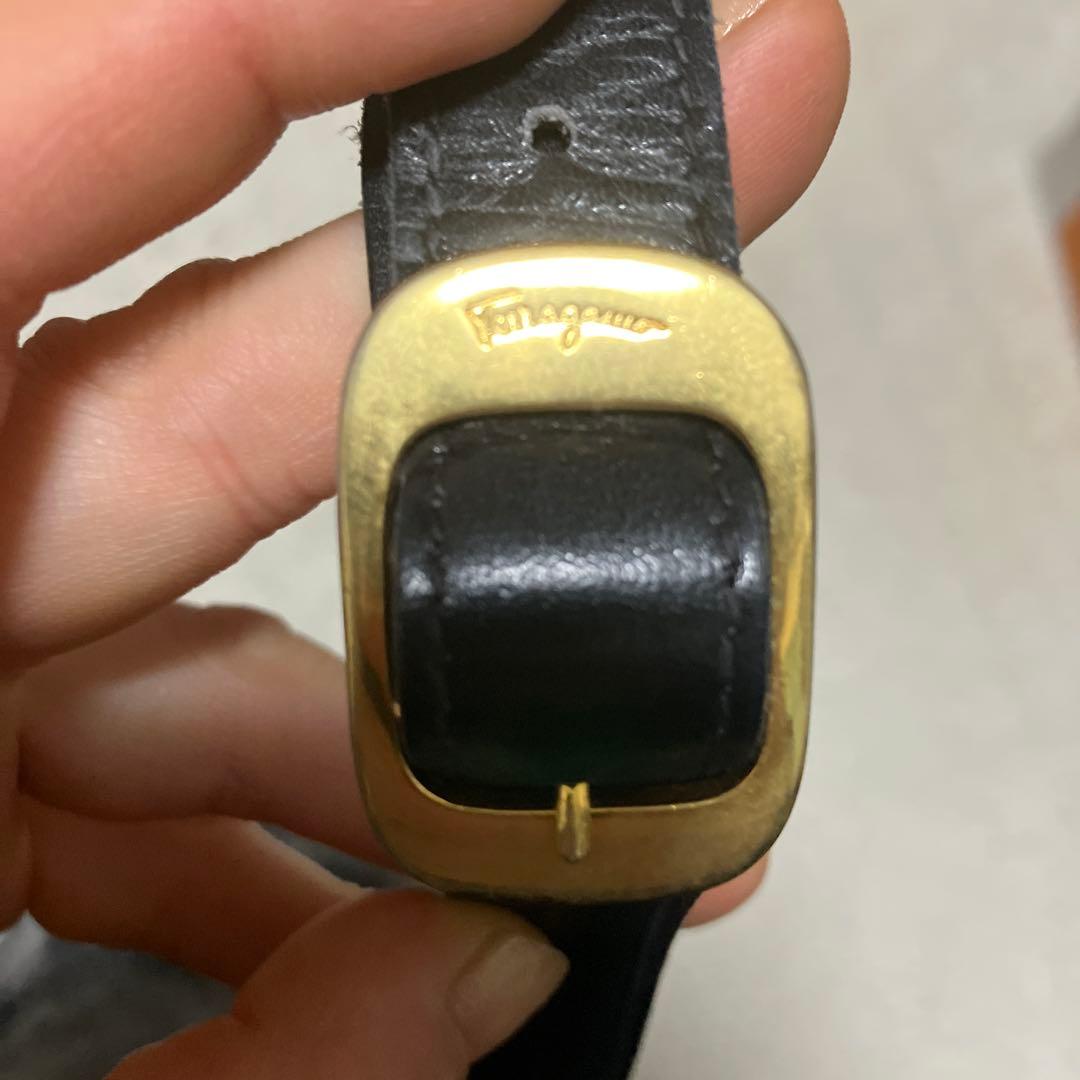 Ferragamo 黒 レザー ショルダーバッグ