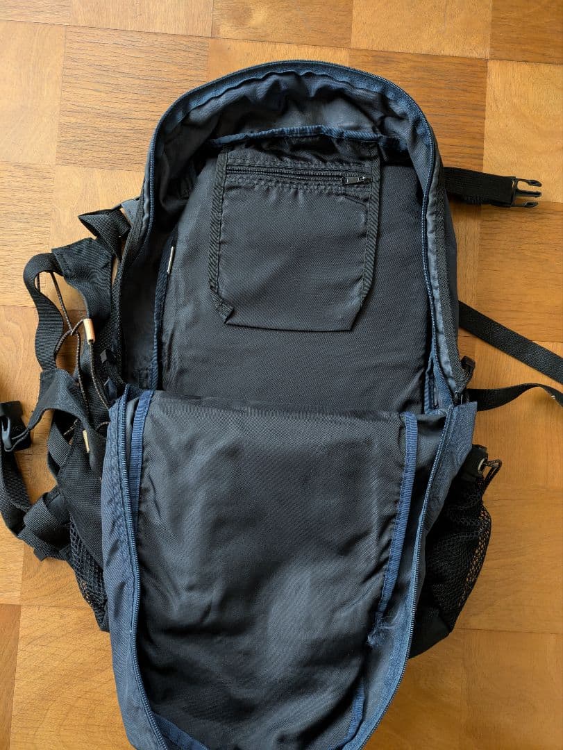 bitch skateboards バックパック