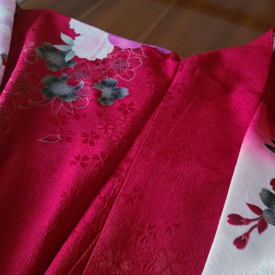 ◇【可憐なお花のお振り袖】刺繍と金糸使い