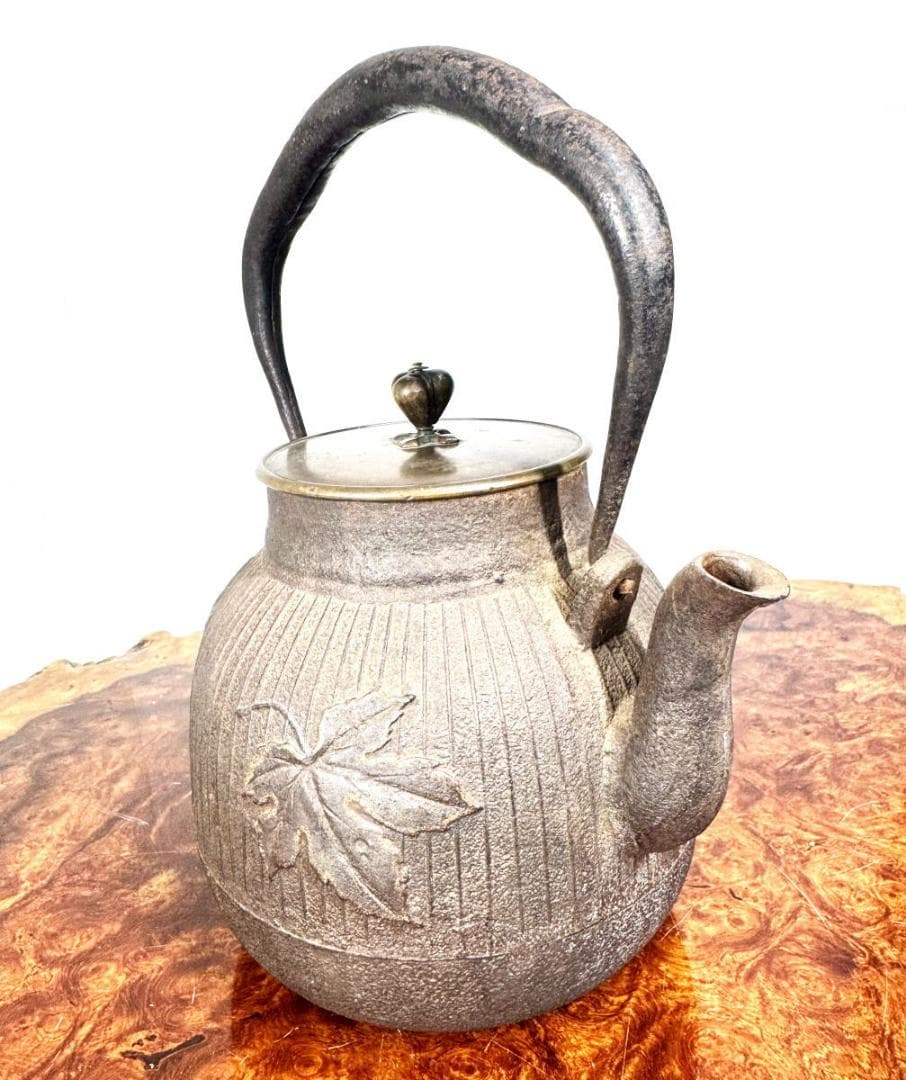 明治時代 金寿堂 描金銀葉 唐銅蓋鉄瓶 本体在銘 急須 茶壺 稀少