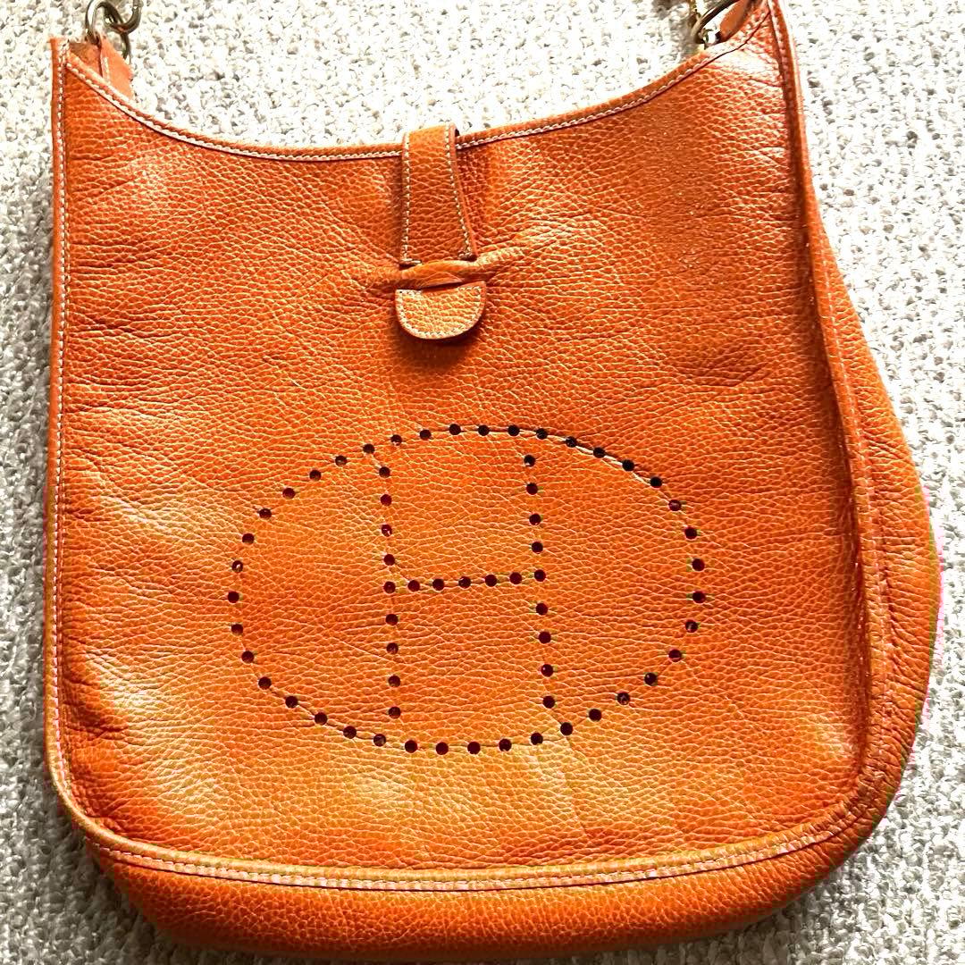 ハイクラス　オレンジレザー Hロゴ ショルダーバッグ