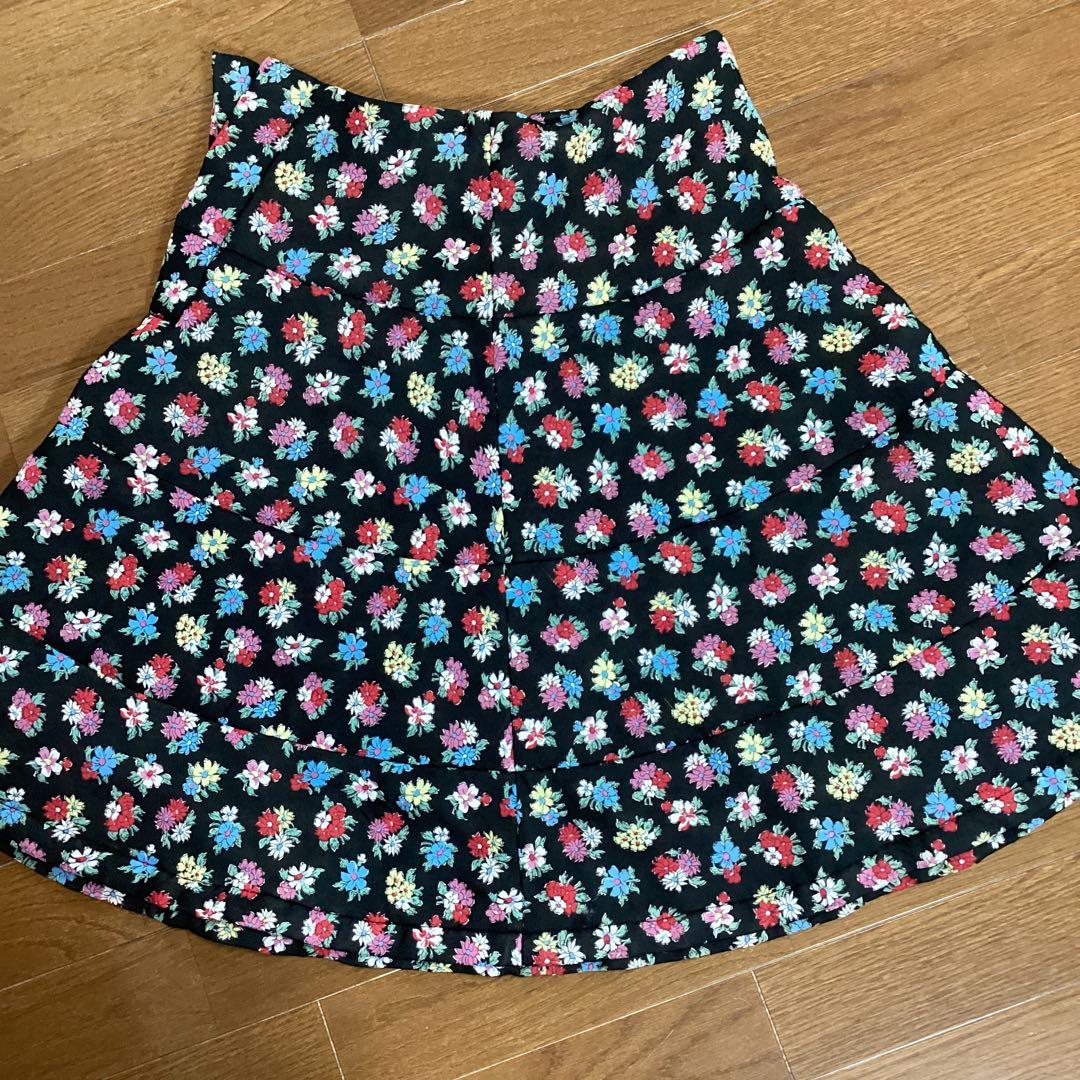 tricot フレアスカート 花柄 黒