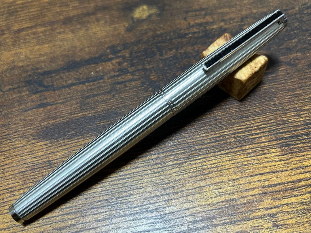 激レア廃盤 PILOT パイロット カスタムストライプ白蝕刻18k F