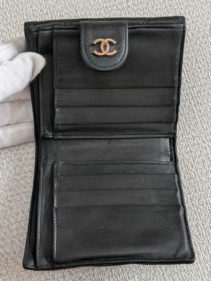 シャネル ビコローレ Wホック折り財布 黒 ラムスキン チェーン