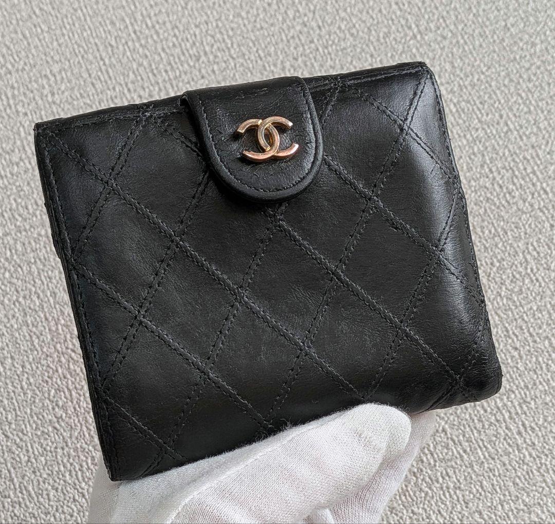 シャネル ビコローレ Wホック折り財布 黒 ラムスキン チェーン