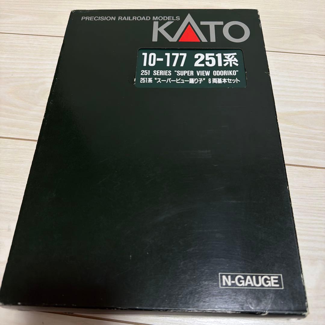 KATO 10-177 251系スーパービュー踊り子6両基本セット