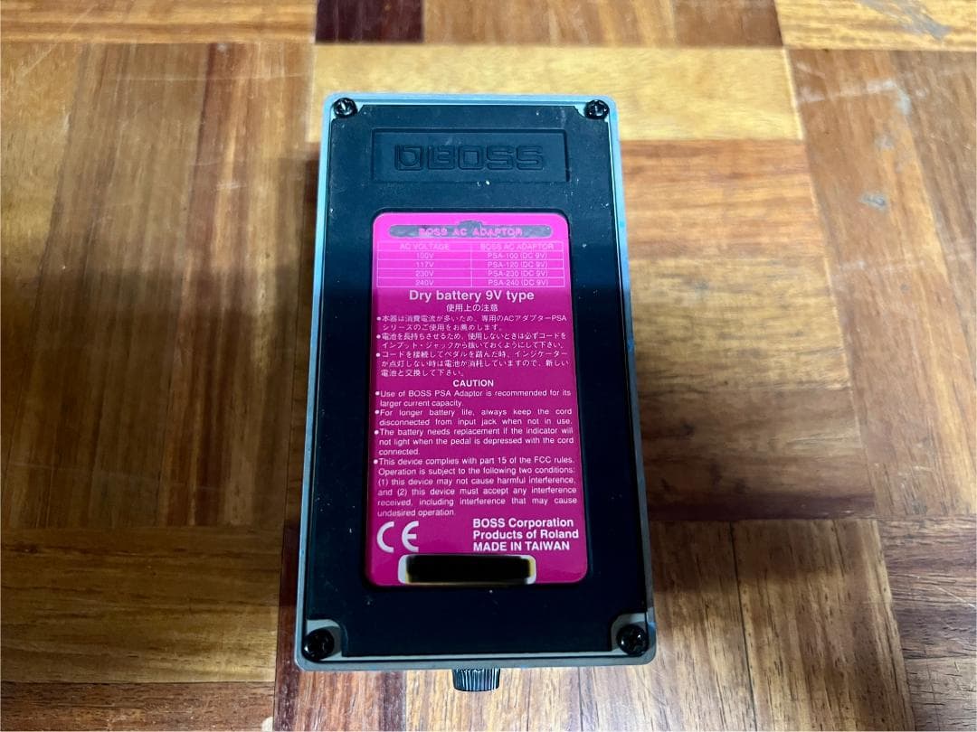 BOSS CH-1 SUPER　CHORUS　スーパーコーラス　ピンクラベル