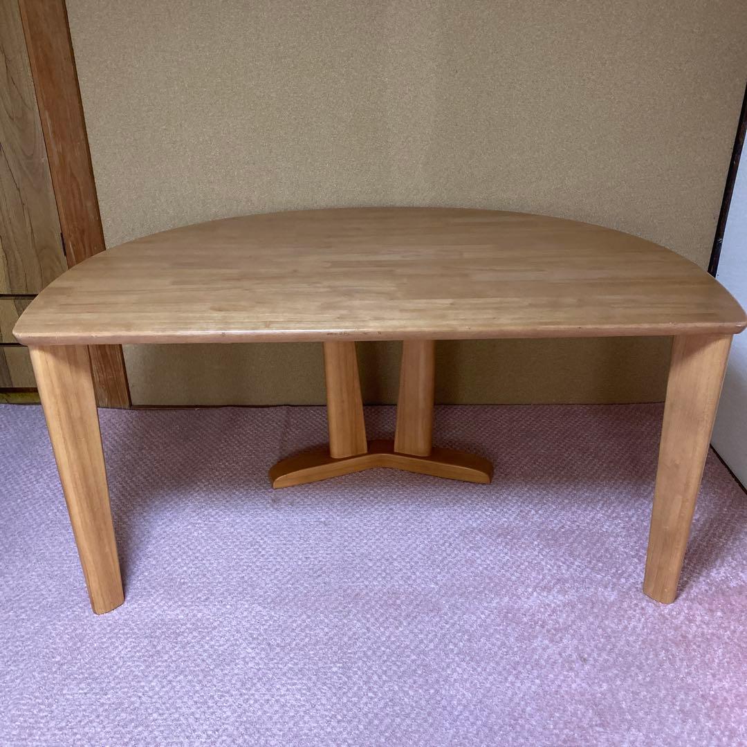 カリモク　Chitano 半円ダイニングテーブル