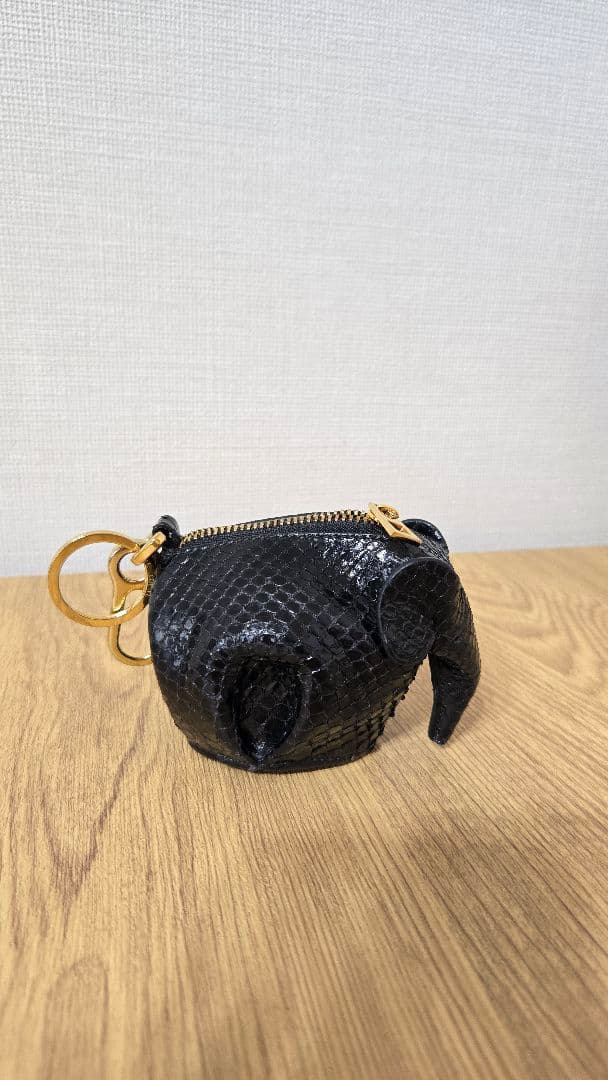 LOEWE エレファントチャーム