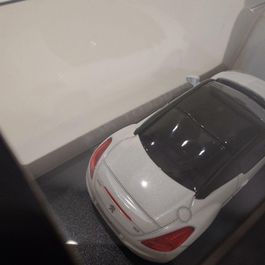 徐々にお値引き♪ Peugeot RCZ 2013 ミニカー 1/43 ホワイト