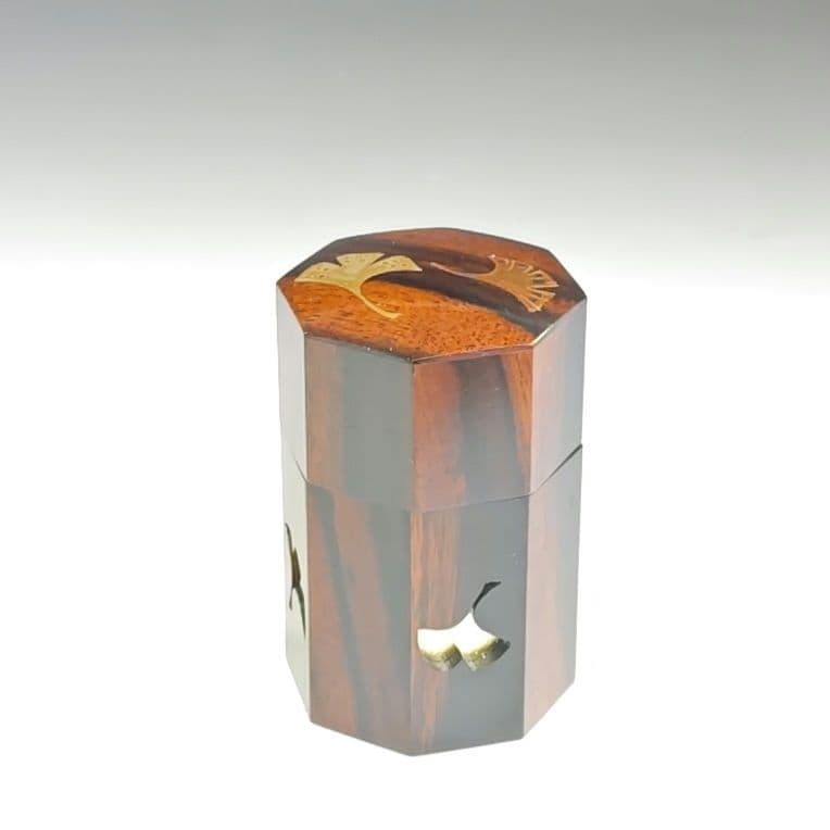 イ802 茶入『高崎秋峰作』『銀杏蒔絵　黒柿八角茶器　共箱』茶道具