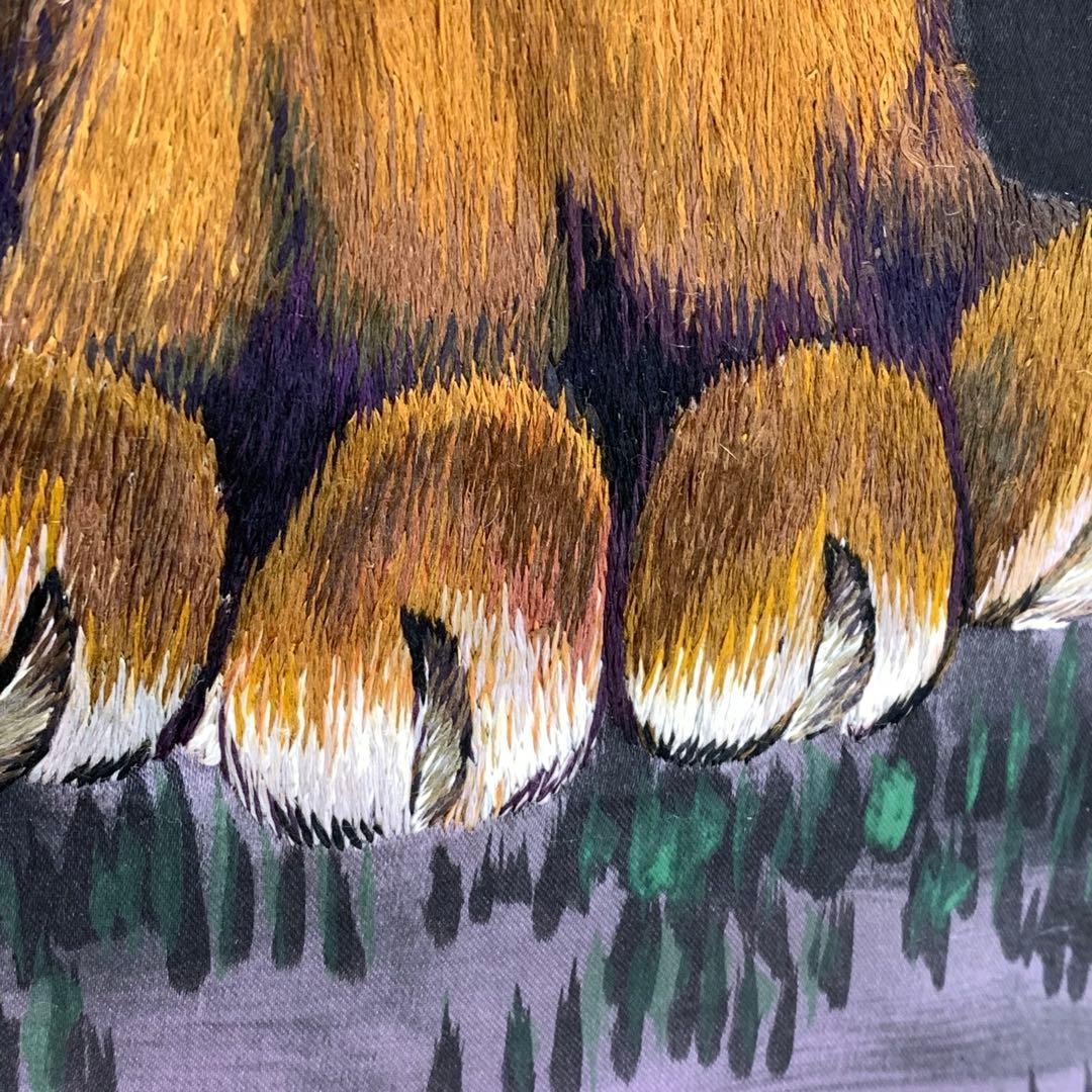 掛軸 荒木秀峰 猛虎 刺繍 共箱 太巻 干支 寅 月 夜 B-7 美術品