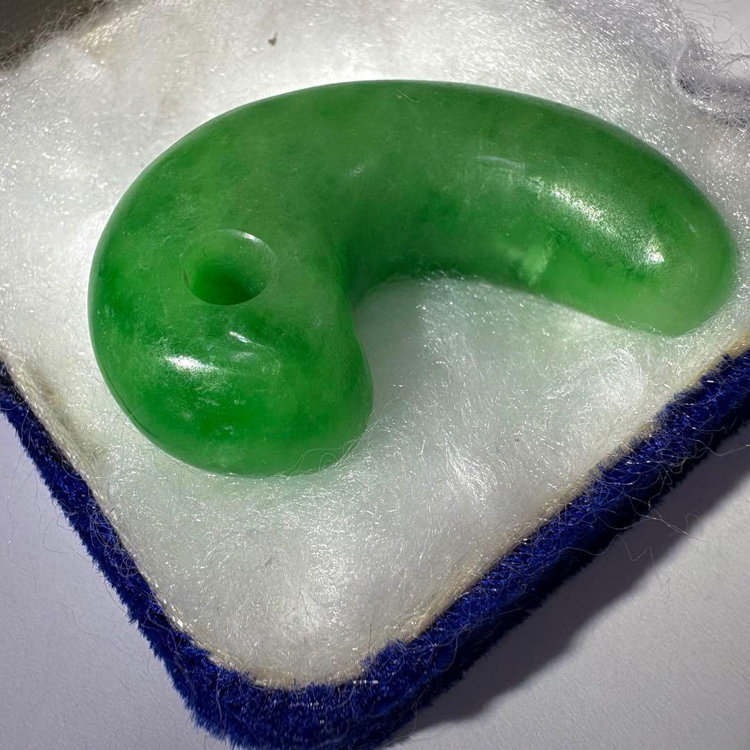 古墳期 出土品 糸魚川 翡翠 琅かん ロウカン 勾玉