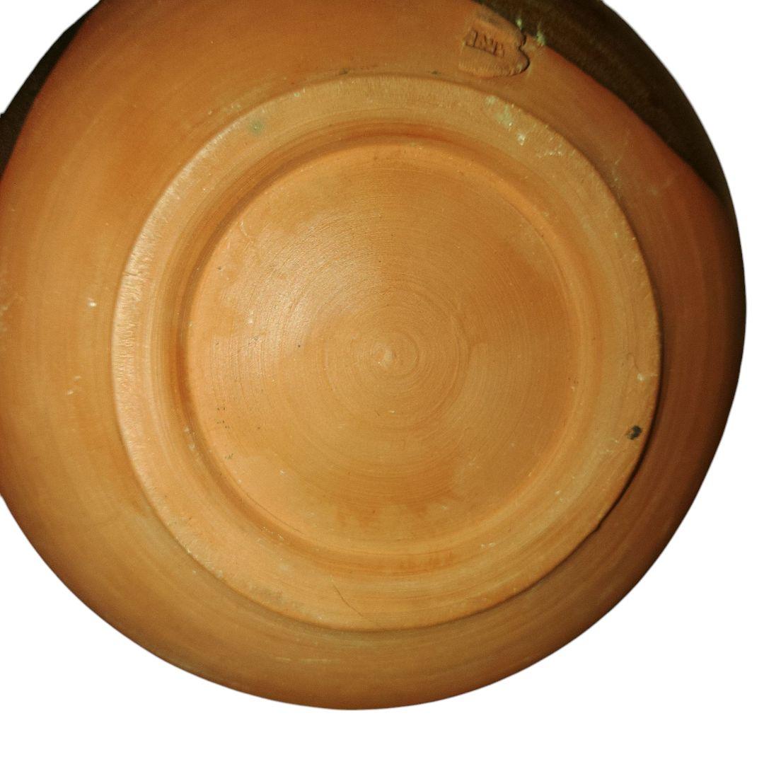 佐渡無明異焼 国三窯 鉄釉大徳利 高さ47cm 背景の