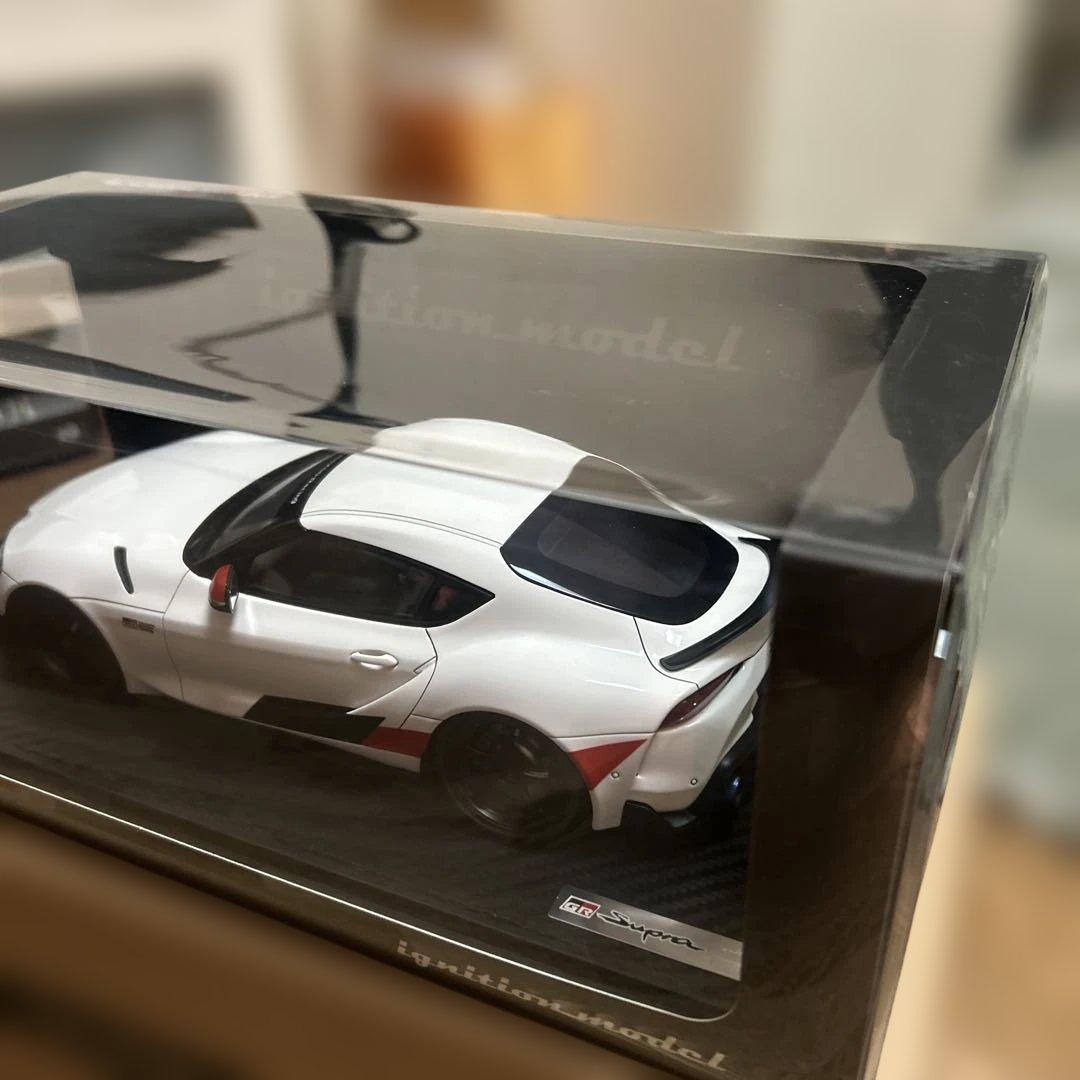 イグニションモデル1/18 GRスープラRZ ライトカスタム仕様