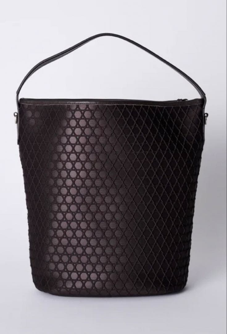 ラクーオ　ショルダーバッグ