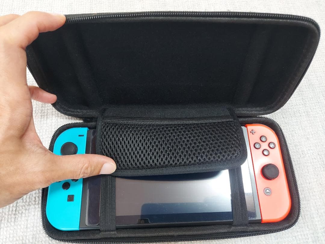 Switch本体一式(バッテリー強化版)＋キャリングケース＋microSDカード