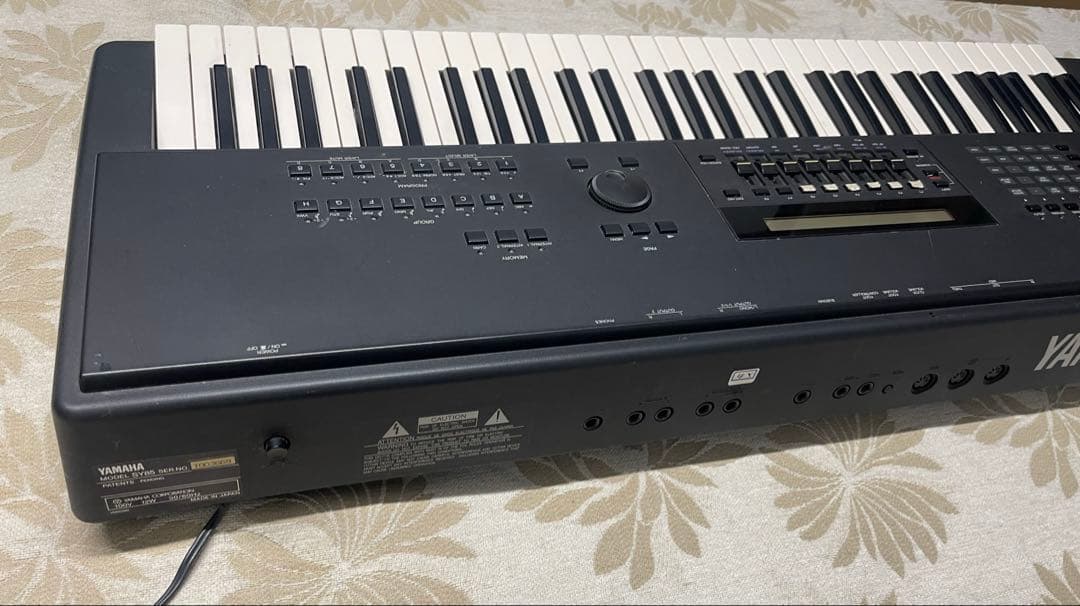 ヤマハ YAMAHA シンセサイザー SY85 日本製