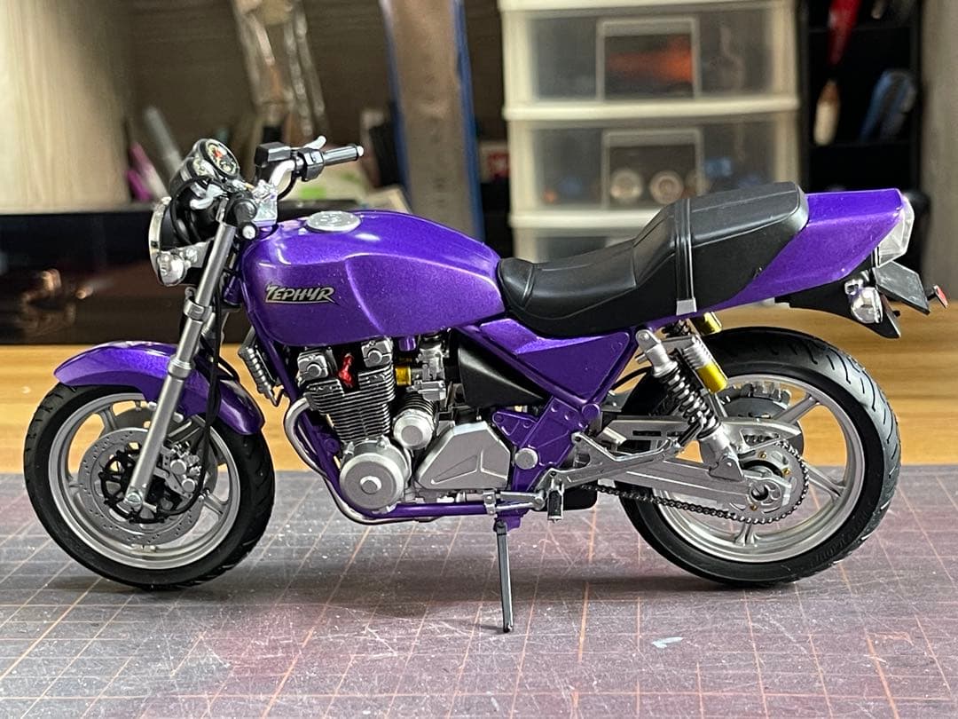 1/32 カワサキ・ゼファー（ZR400C）☆完成品 - メルカリ