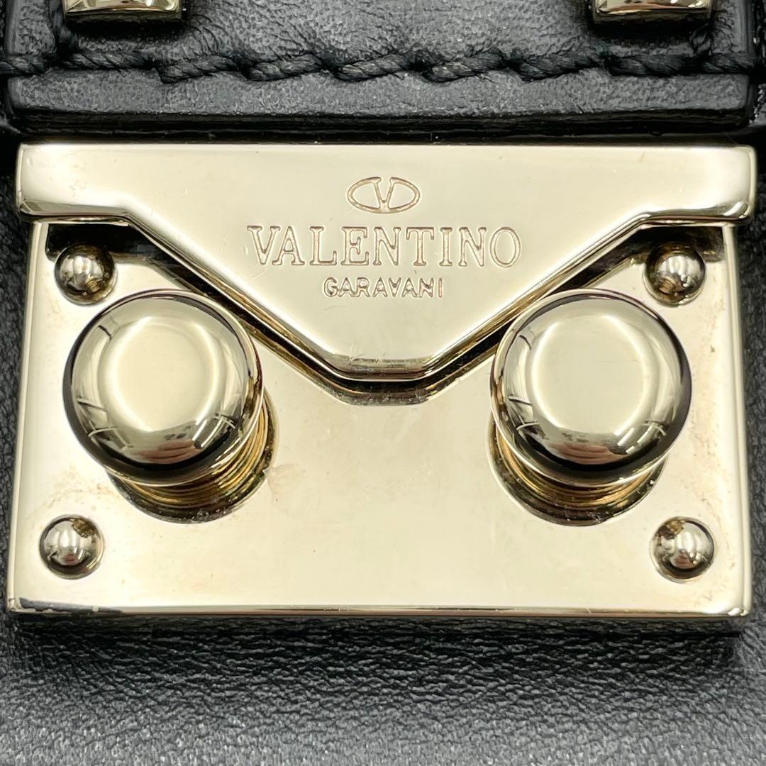 美品✨ヴァレンティノ　ロックスタッズ　チェーンショルダー　ブラック