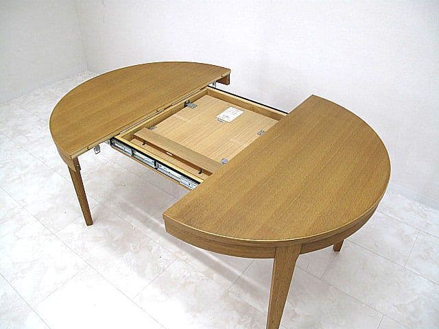 カリモク　ラウンド型エクステンションダイニングテーブル W96ｃｍ/137cm