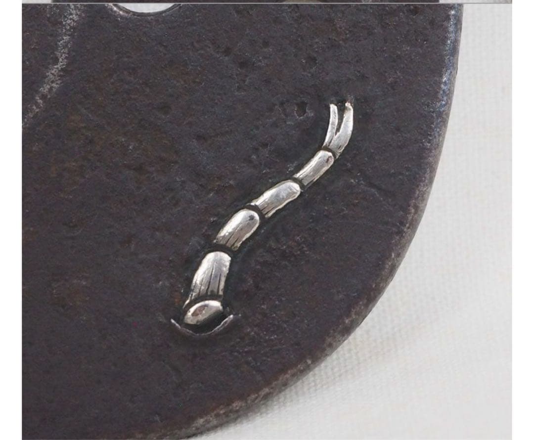 送料無料　江戸時代　勝虫図鐔/鍔　江戸　無銘　保存刀装具鑑定書（箱付）