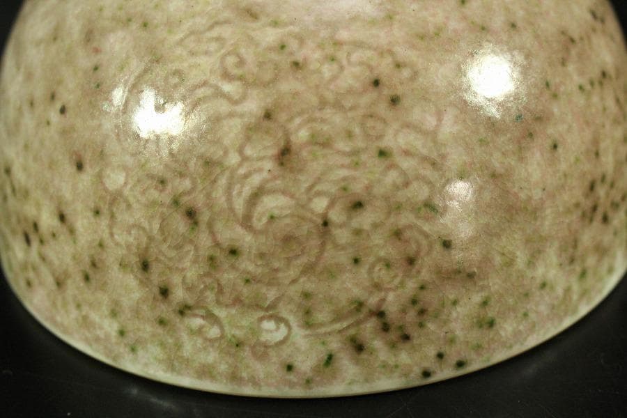 中国美術 釉裏紅 刻龍紋 壷(K-A720) - メルカリ