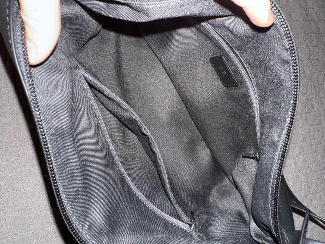 《本革/480g》2WAYレザーショルダーバッグ　earPAPILLONNER