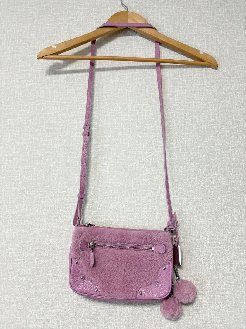 ❤️新品未使用❤️COACHコーチ スモールライダーポシェット ピンクキーホルダー付