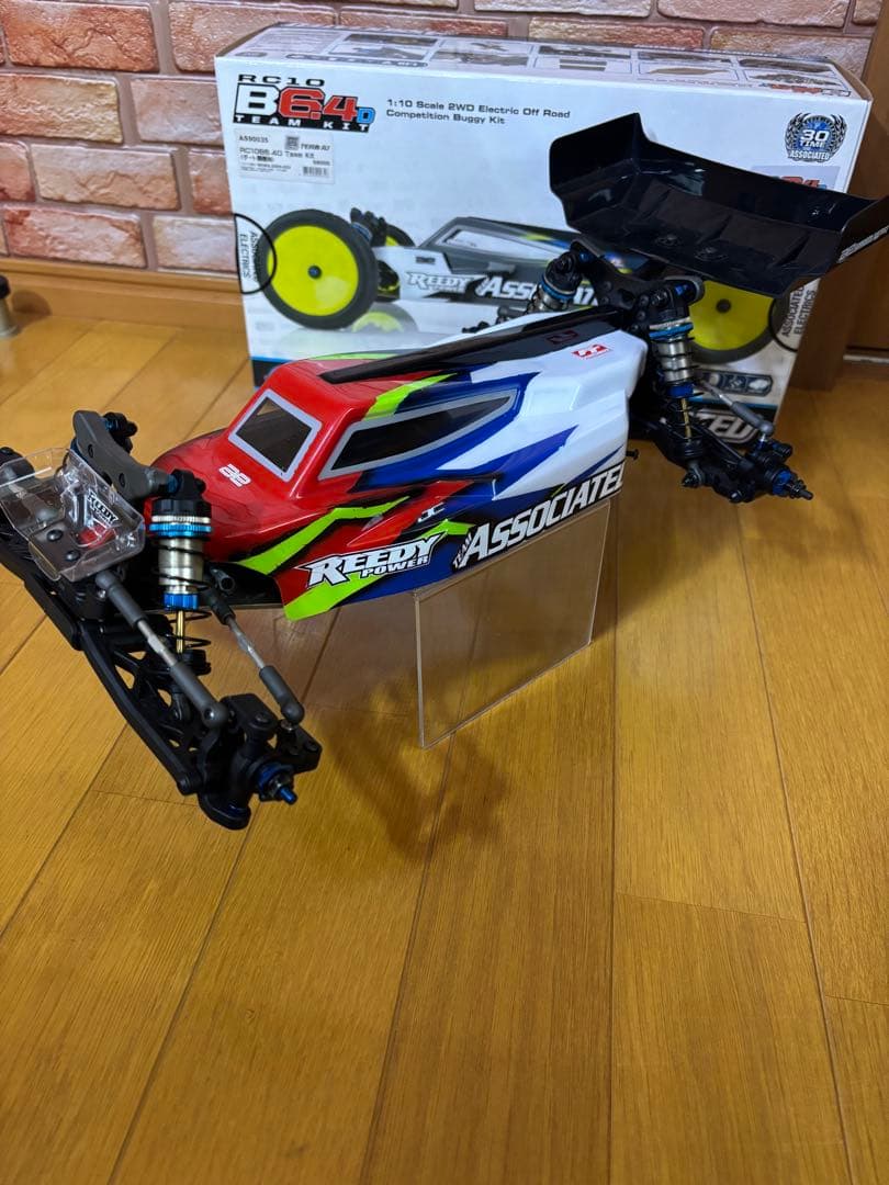 Team Associated B6.4D アソシ