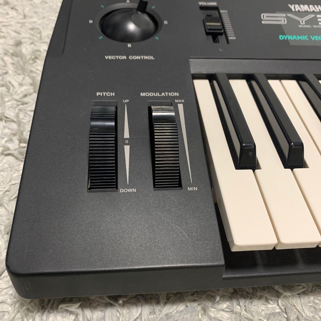 YAMAHA SY35 シンセサイザー acアダプター付きですぐ使用できます。