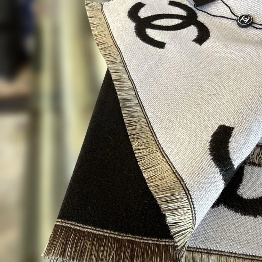 ノベルティCHANELリバーシブルストール ロゴマフラー ブラック