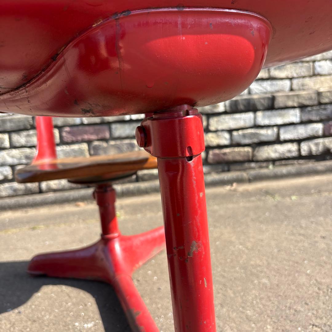 アンティーク 子供用 赤い机 椅子付き