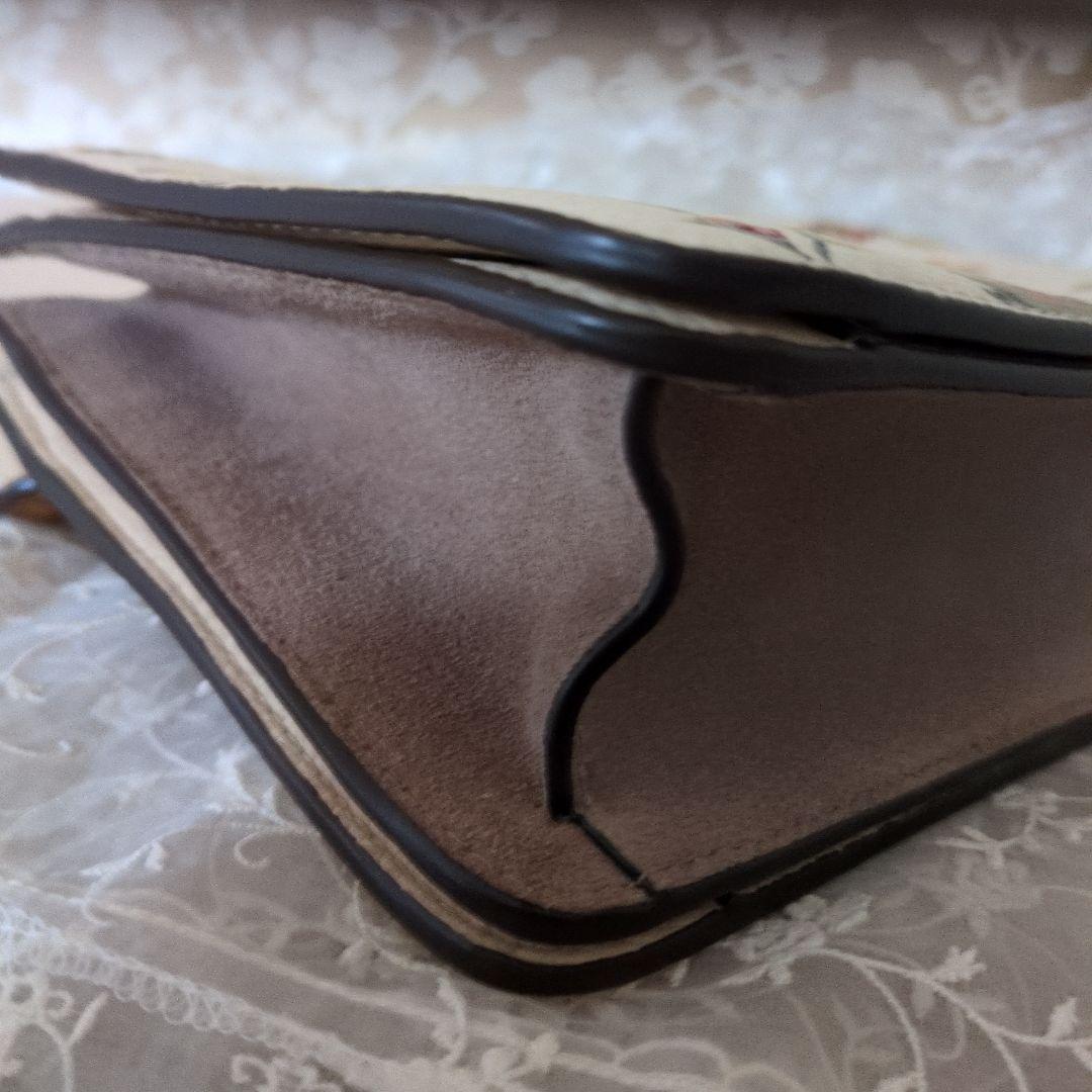 Tory Burch フローラルショルダーバッグ