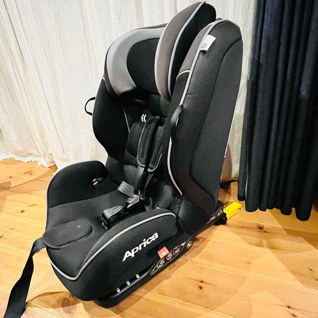 （早い者勝ち）Aprica チャイルドシートISOFIX form fit