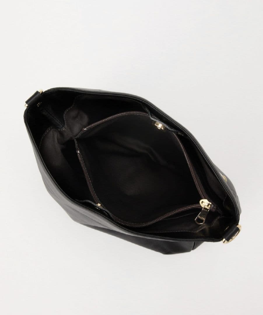 【美品/ほぼ新品】russet ラシット 本革600g ショルダーバッグ