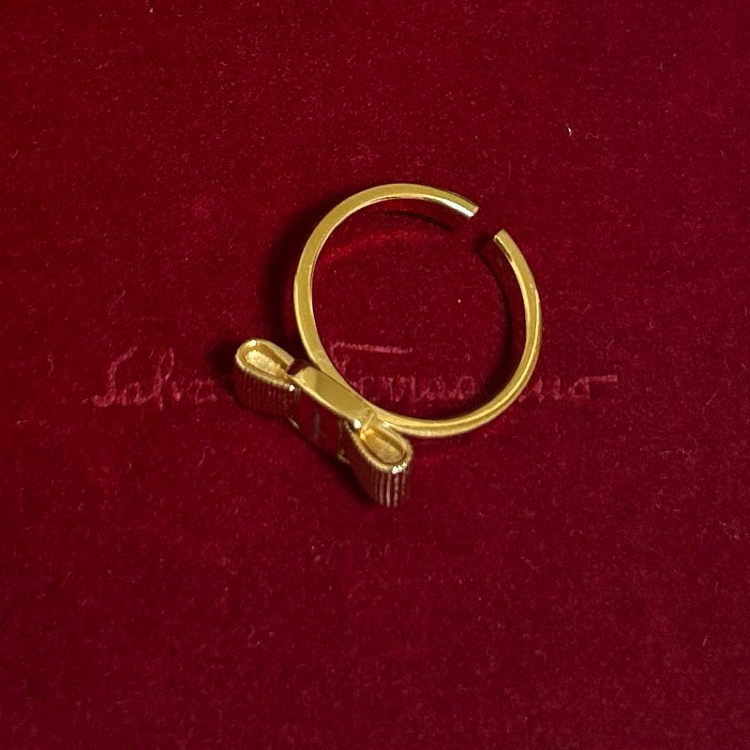 Ferragamo フェラガモ リボン リング 指輪