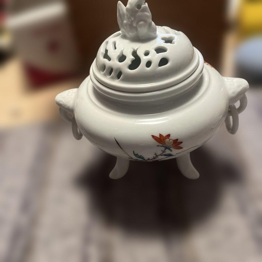 鍋島焼 大秀作 大秀窯 香炉 色絵 草花文 透かし蓋 三足香炉