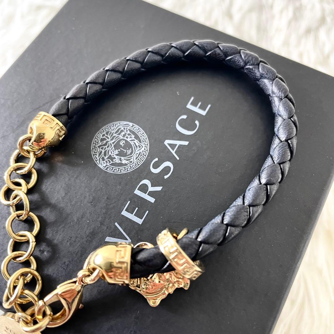 美品　ヴェルサーチ　VERSACE ブレスレット　メデューサ　ゴールド　ブラック