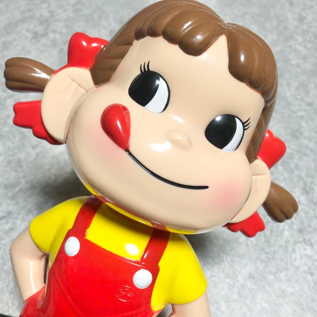 ペコちゃん フィギュア 約20cm