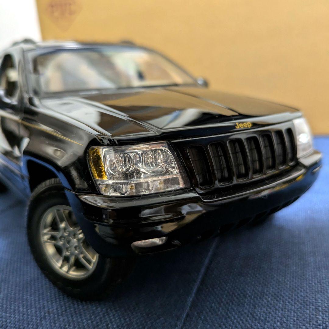 オートアート　ジープ　グランドチェロキー　WJ WG 1/18