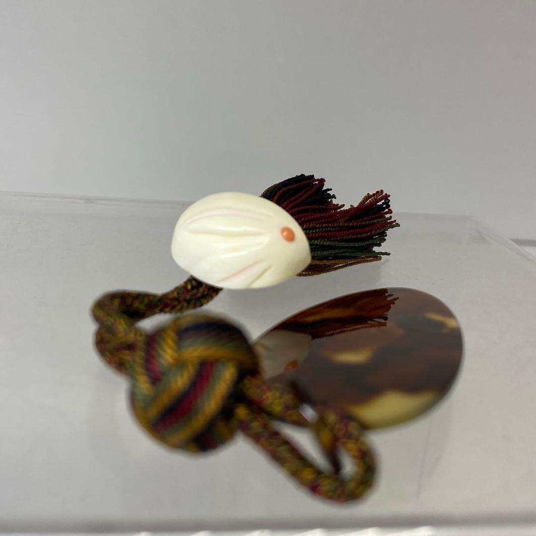 英之在銘　鼈甲に極上ウサギ　根付　8g 東さ8-0104☆2F