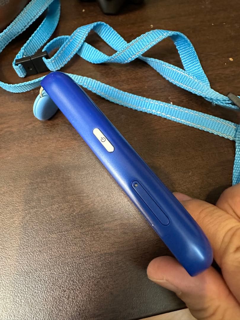 mamorino6 au 青　ソーダ　マモリーノ　子供用携帯