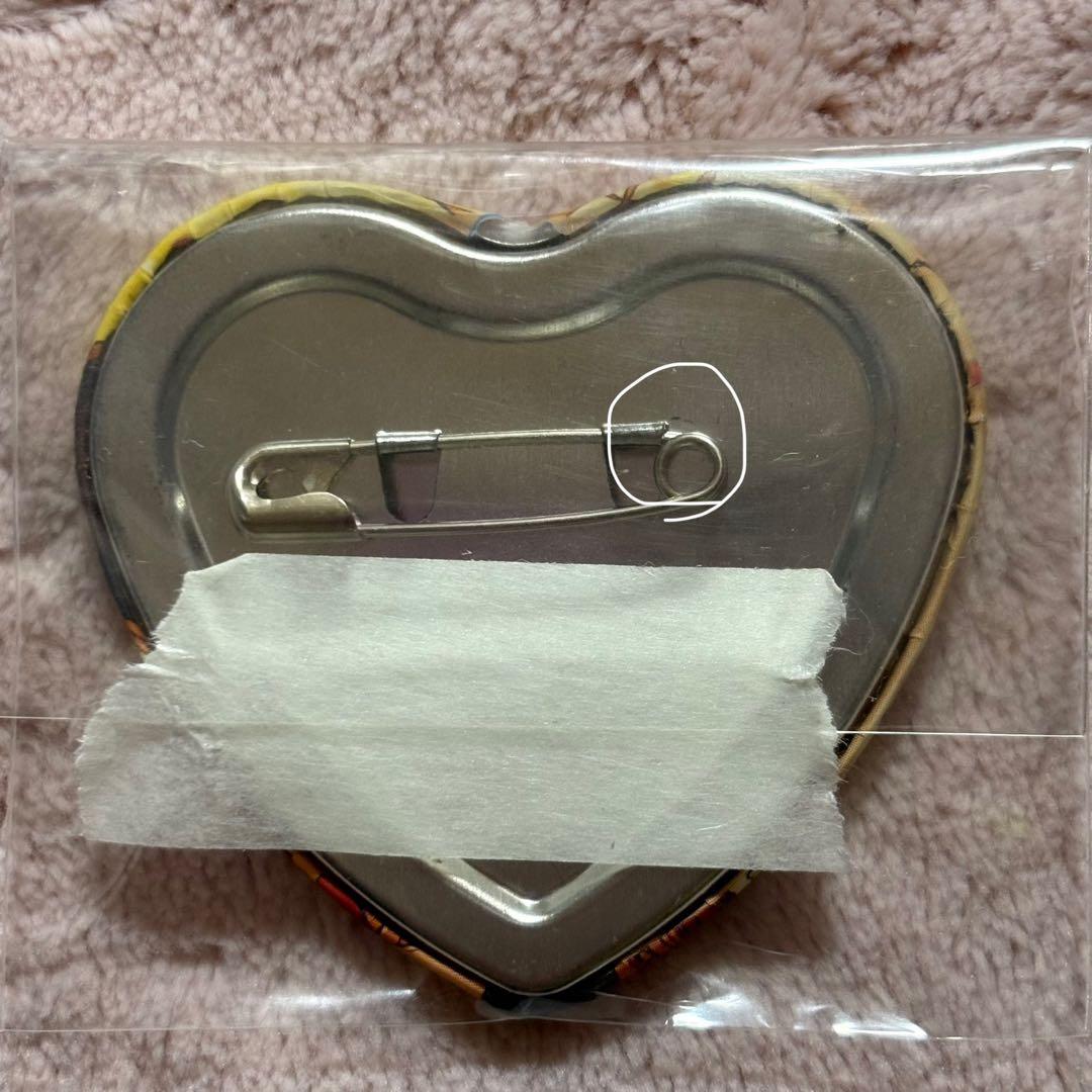 あんスKnights 朔間凛月ハート缶バッジオペレッタ とるパカ