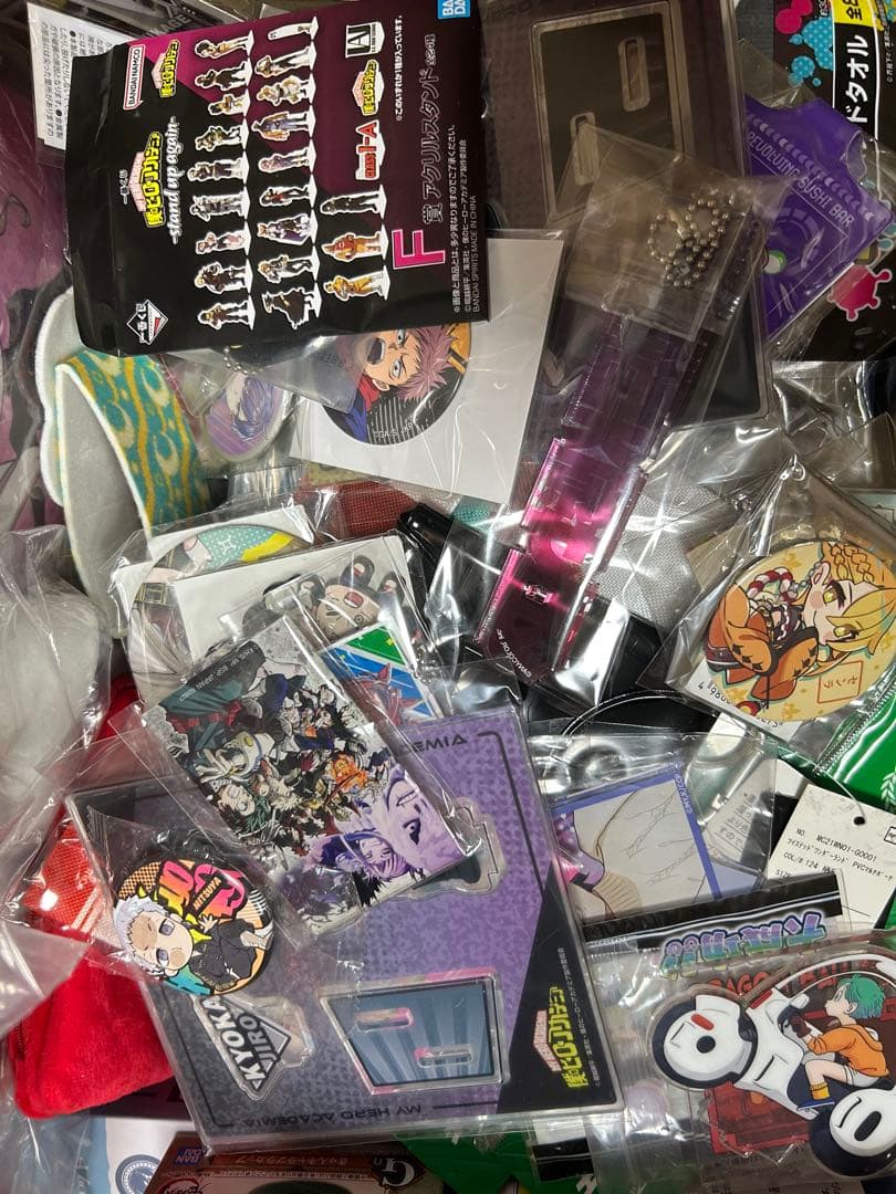 ノンジャンル アニメ キャラクターグッズ まとめ売り 300点