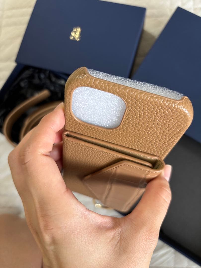 大野詩織さん 鈴木亜美さん コラボ iPhone 13Proスマホケース 大野詩織