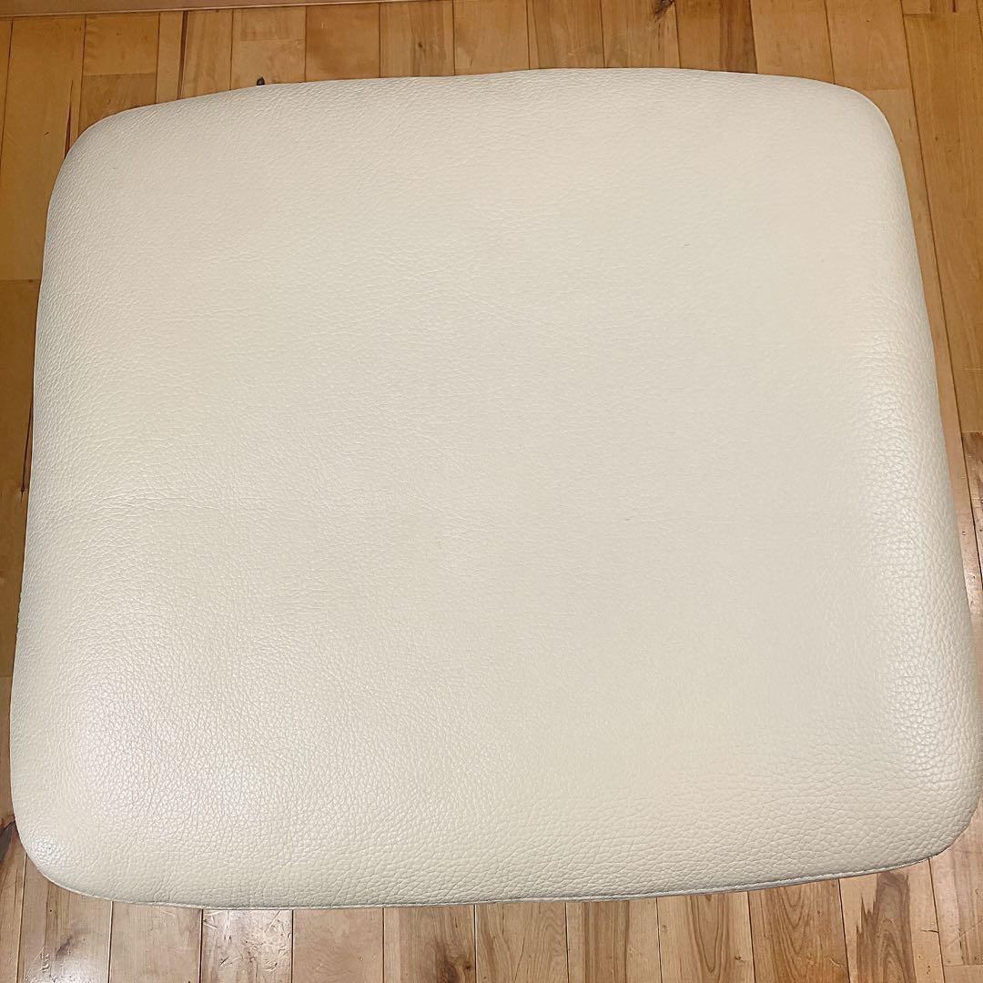 美品【IDC大塚家具】オースチン 総革 オットマン ソフトタイプの通販は