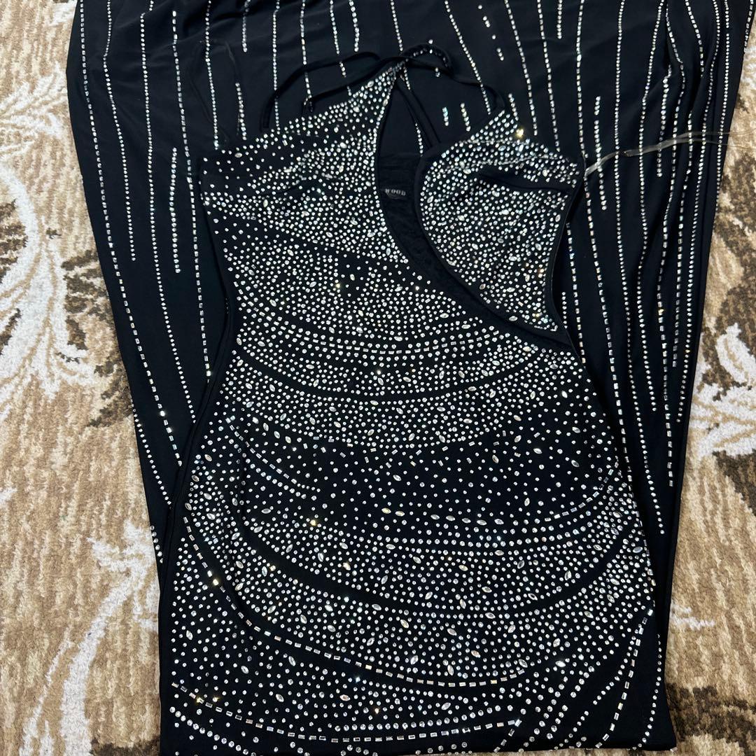 ブラック ストーン装飾 タイトフィットドレス